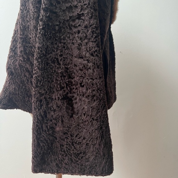 VINTAGE 1950’s Lord & Taylor Genuine Fur Curly Lamb Brown Short Coat Medium - Picture 6 of 12